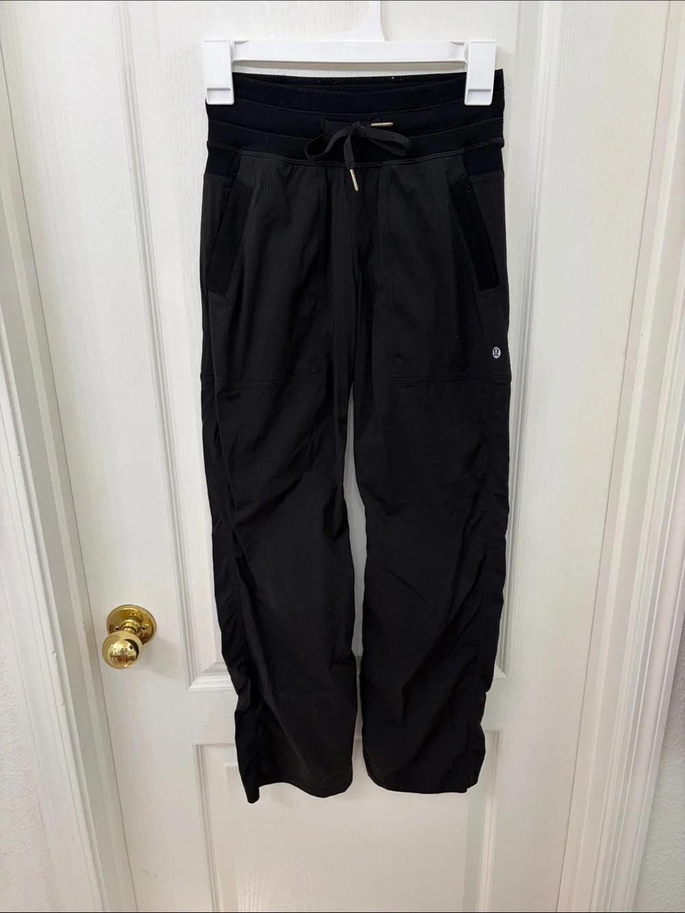 Lululemon Dance Studio Mid-Rise Full Length Pant in Black